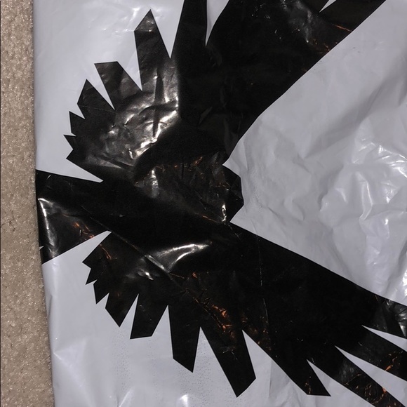 Maverick by Logan Paul woman’s T-shirt - Picture 4 of 4